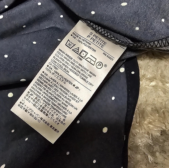 ✨️4/$20. BANANA REPUBLIC Long Sleeve Polka Dot High Low V-Neck Blouse, Petite S - Picture 14 of 15